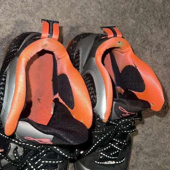Nike Mango LeBron 9 - Size 10.5 - Used, No Box - Picture 4 of 7